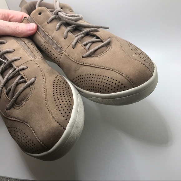 Easy Spirit “Freney 8” size 11 M beige walking shoe lace up flexible out… - Picture 4 of 8